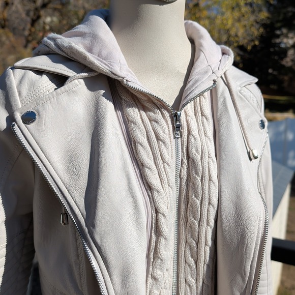 GUESS Women's Light Pink Faux Leather Moto Jacket Size Small Full Zip & Hood - Picture 2 of 12